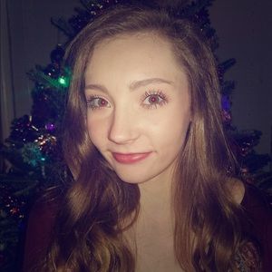 Meet your Posher, Cassie